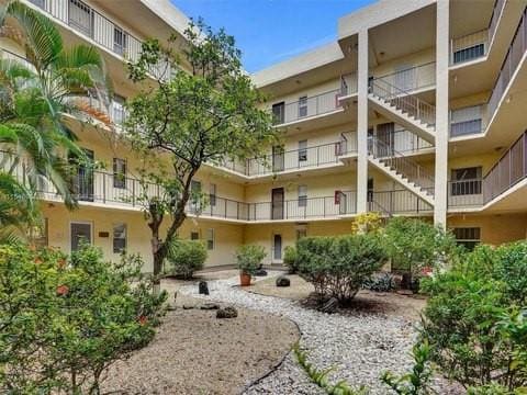 2831 Somerset Drive 416, Lauderdale Lakes, FL 33311