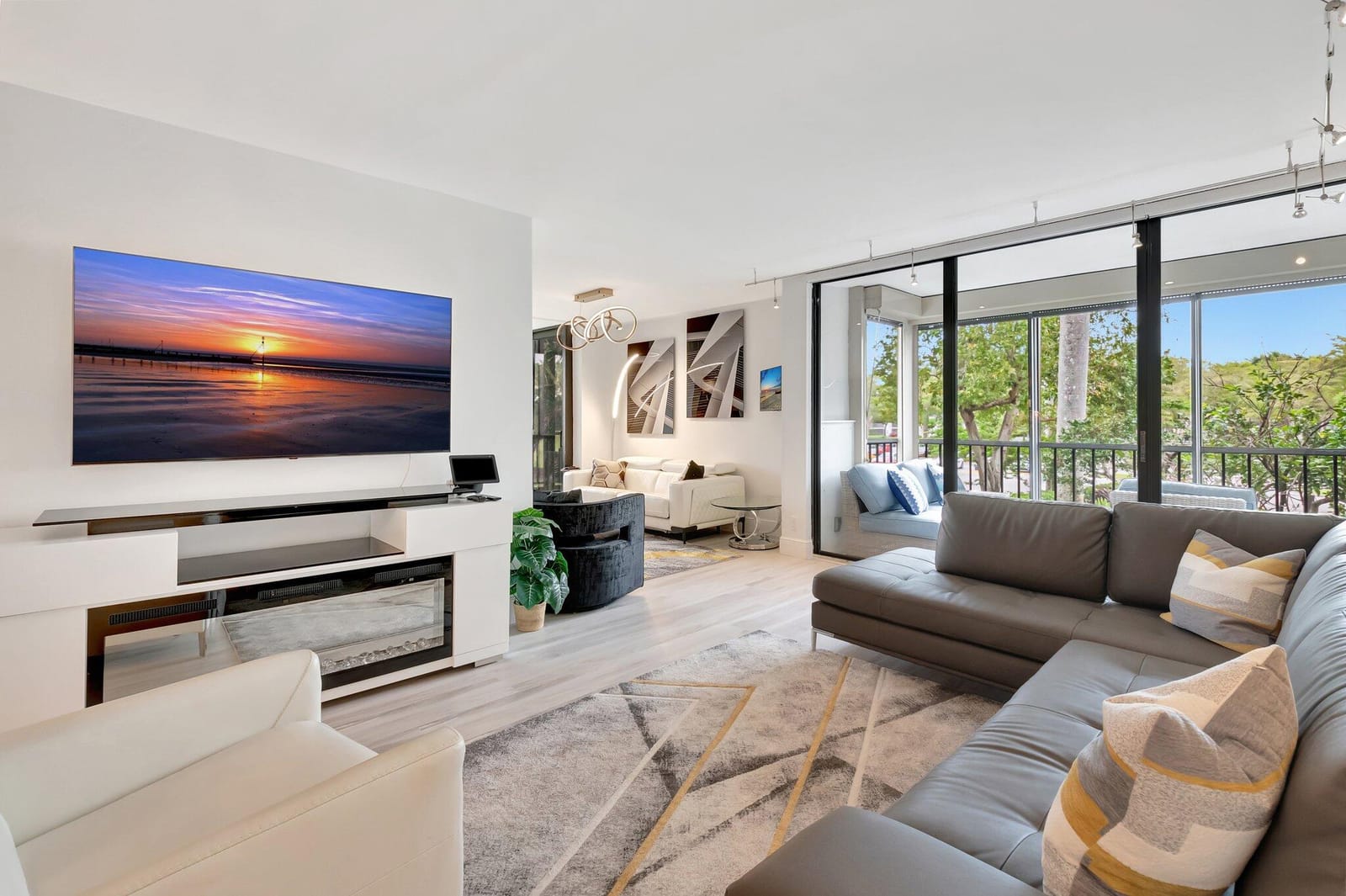 6805 Willow Wood Drive 5024, Boca Raton, FL 33434
