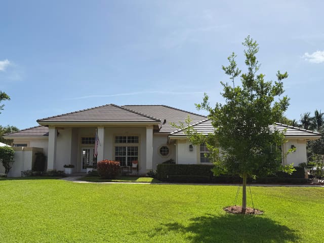 7983 SE Osprey Street, Hobe Sound, FL 33455