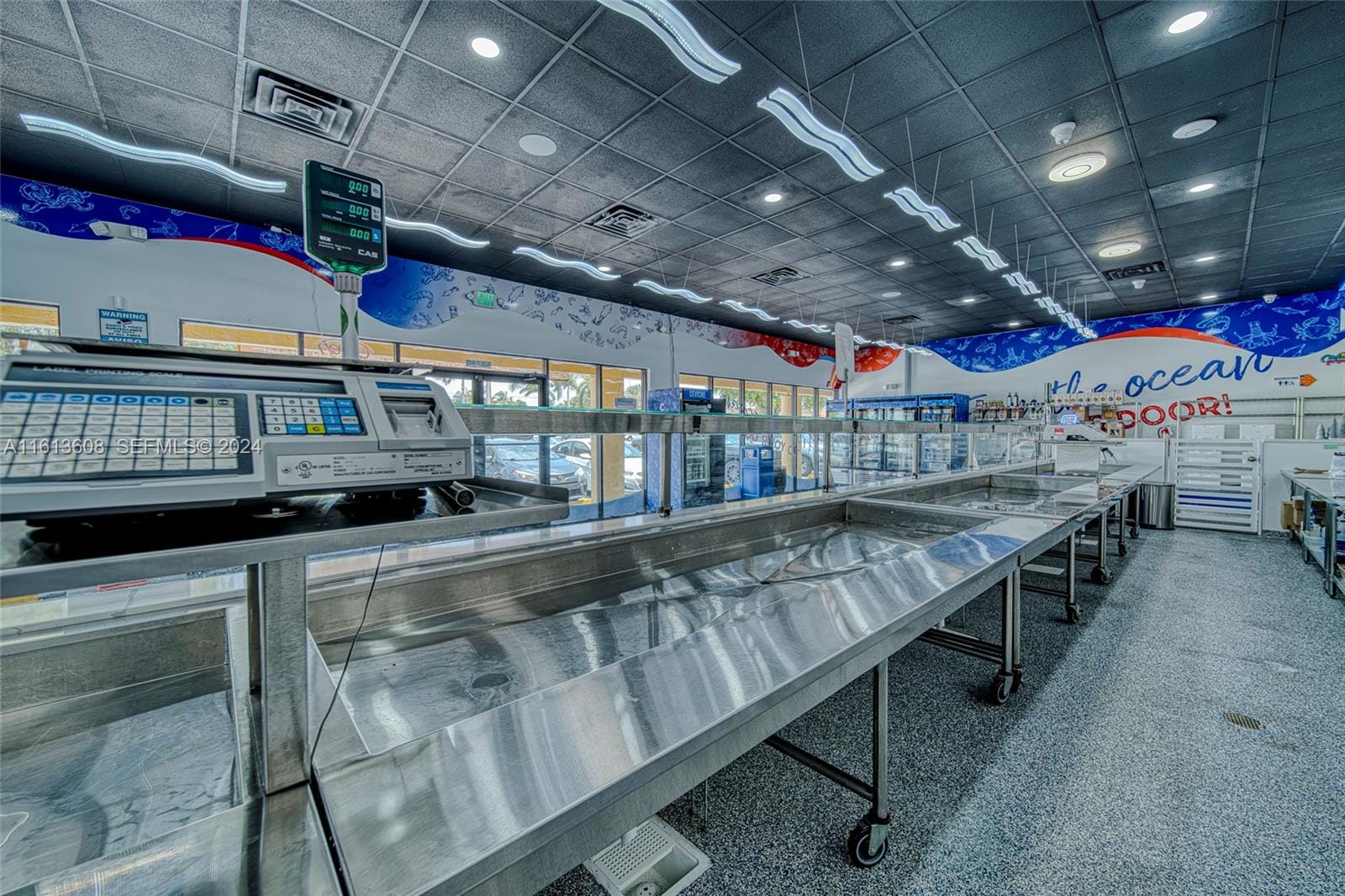 Top of The Line Fish & Top Of The Line Fish & Seafood Market With Distrib — photo 9