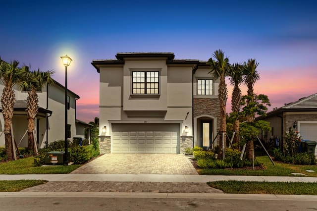 2367 Rollingwood Court, Oakland Park, FL 33309