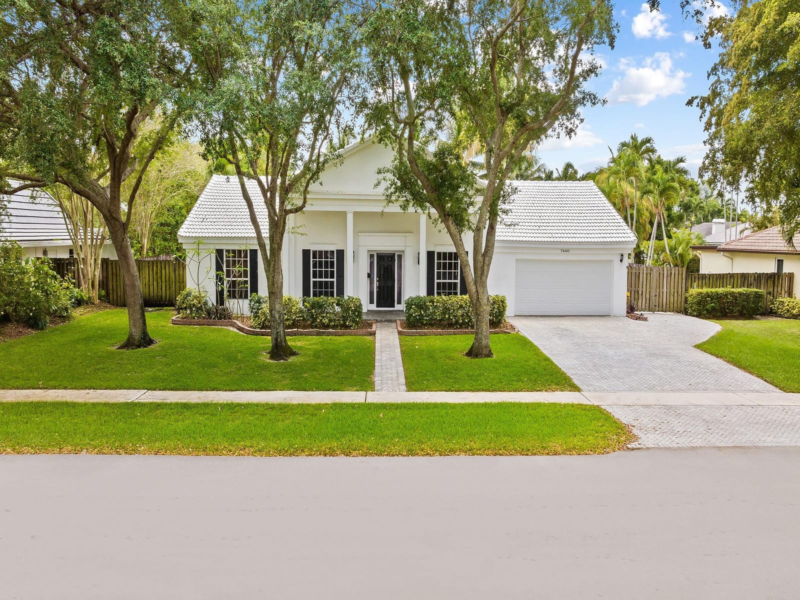 7440 SW 7th Street, Plantation, FL 33317