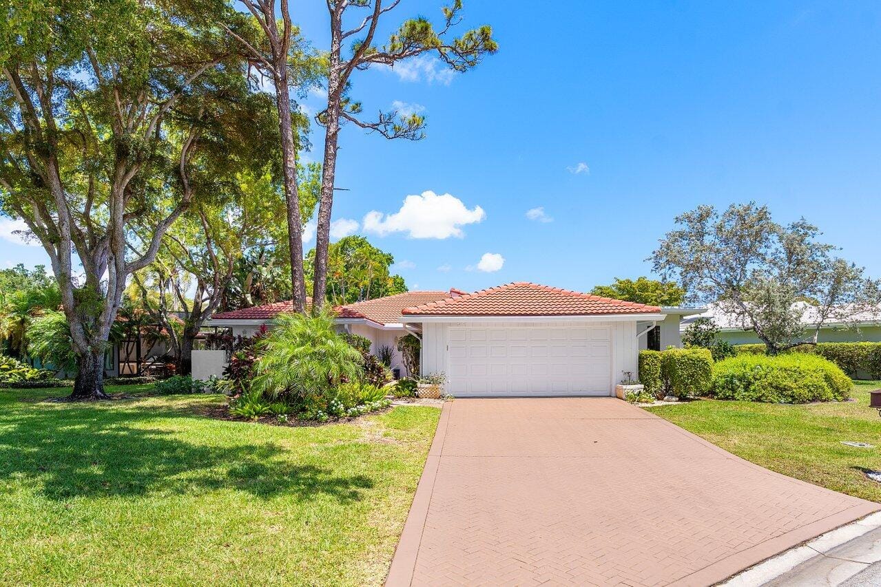 19 Estate Drive — photo 2