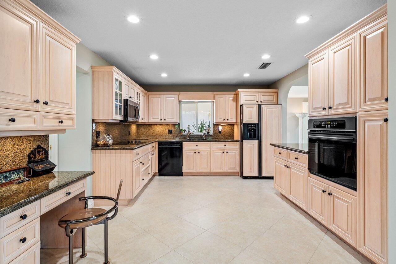 19 Estate Drive, Boynton Beach, FL 33436 photo 18