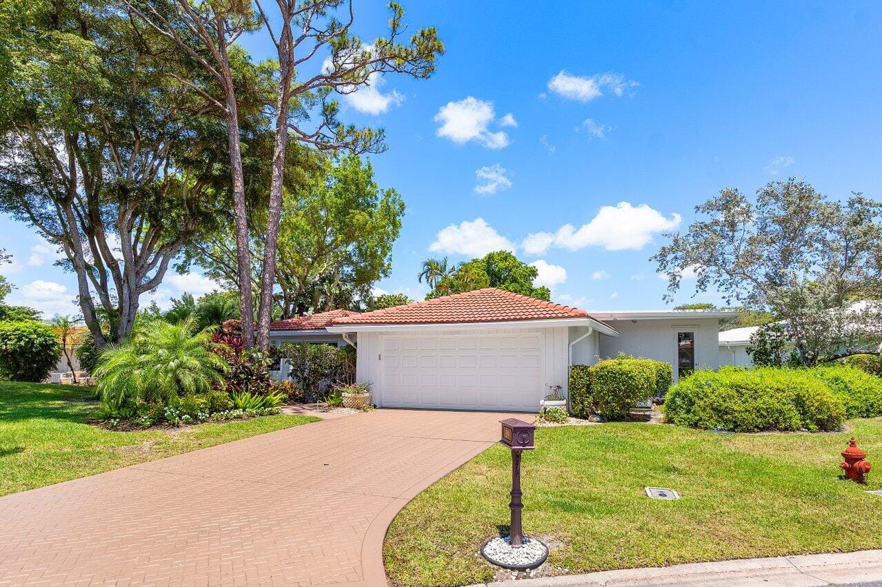 19 Estate Drive — photo 4