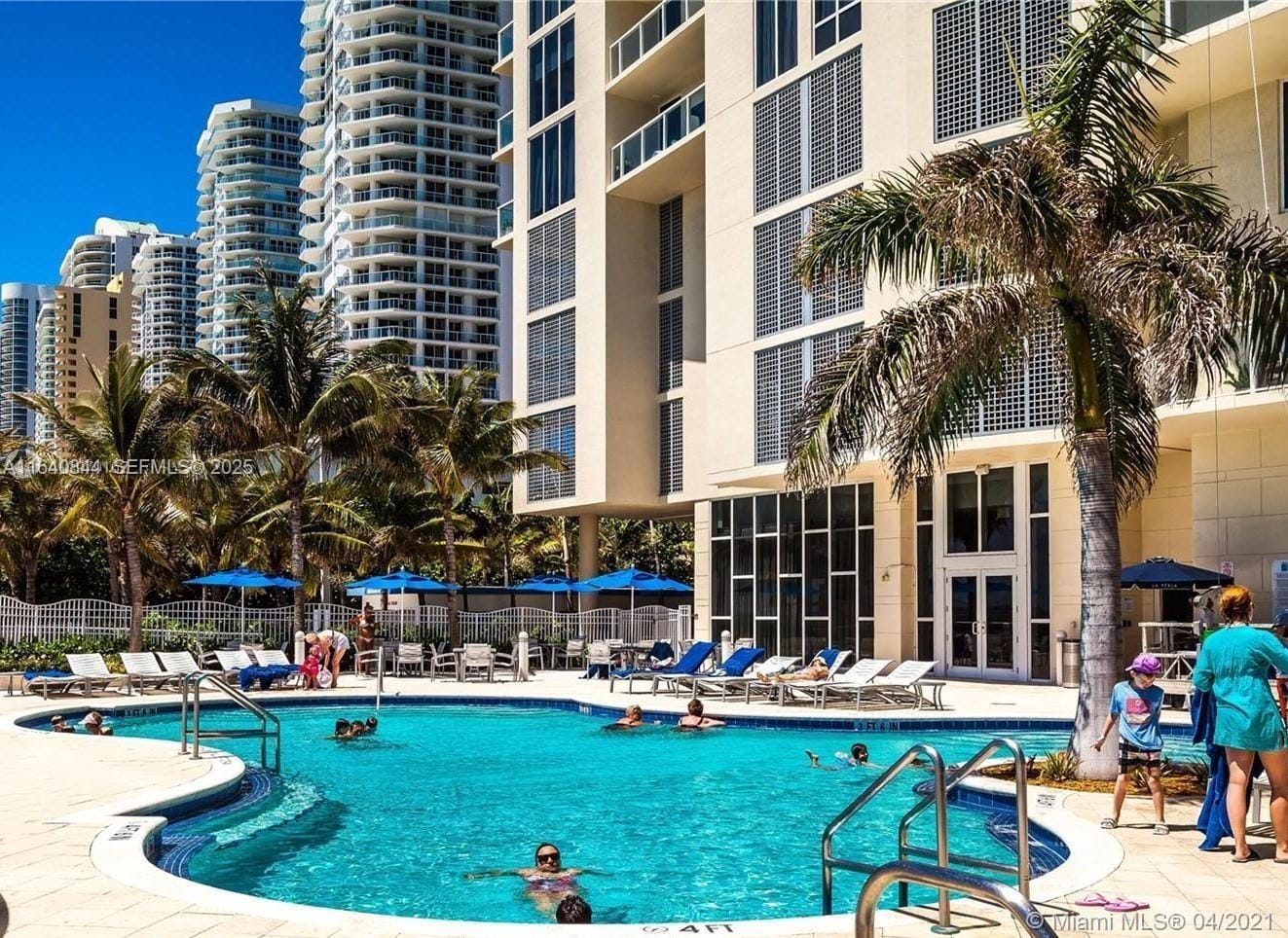 16699 Collins Avenue 2006, Sunny Isles Beach, FL 33160 photo 2
