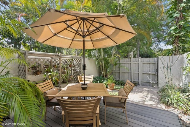 3082 S Oakland Forest Drive 1304, sold in Pines West, Oakland Park, FL