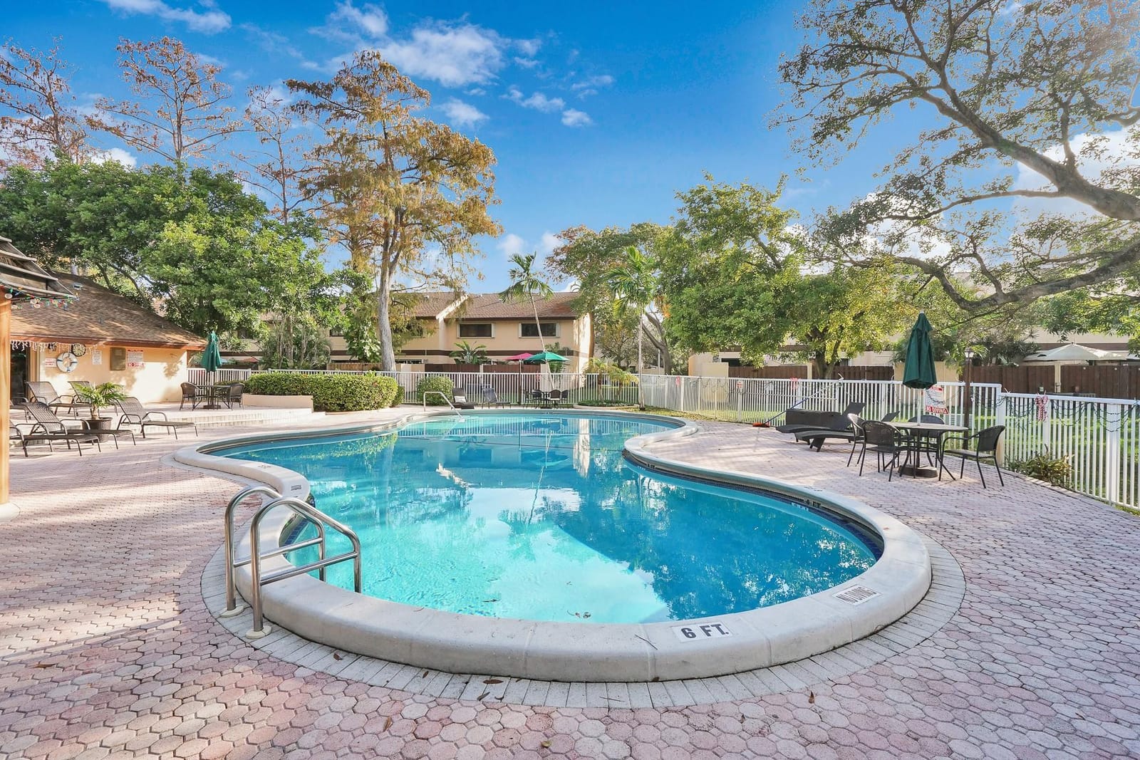3082 S Oakland Forest Drive 1304, Oakland Park, FL 33309 photo 27
