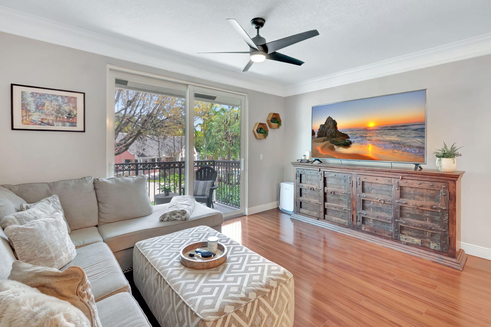 2022 Alta Meadows Lane 605, Delray Beach, FL 33444 photo 1