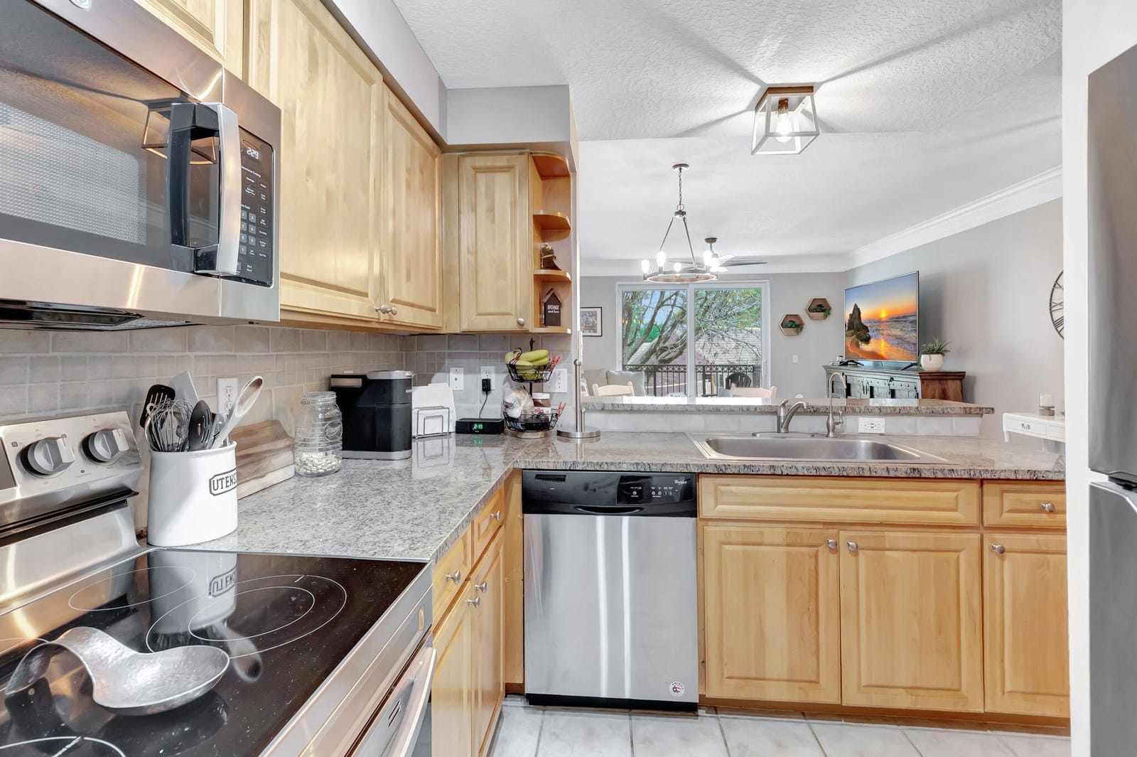 2022 Alta Meadows Lane 605, Delray Beach, FL 33444 photo 12