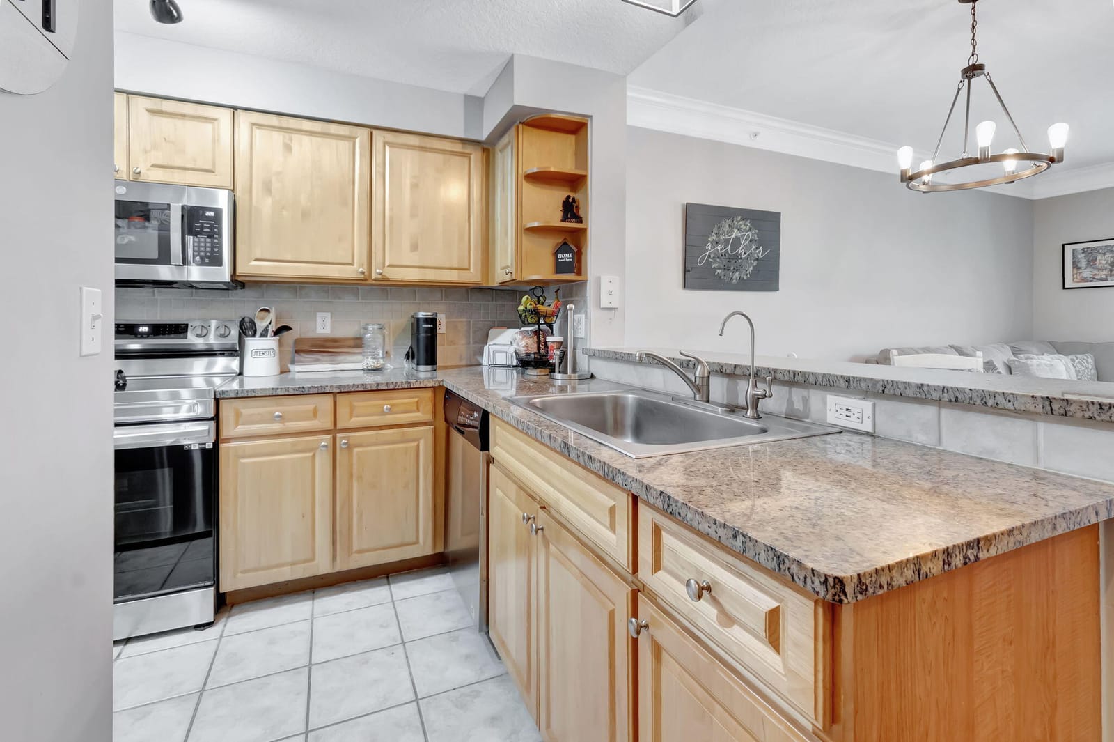 2022 Alta Meadows Lane 605, Delray Beach, FL 33444 photo 9