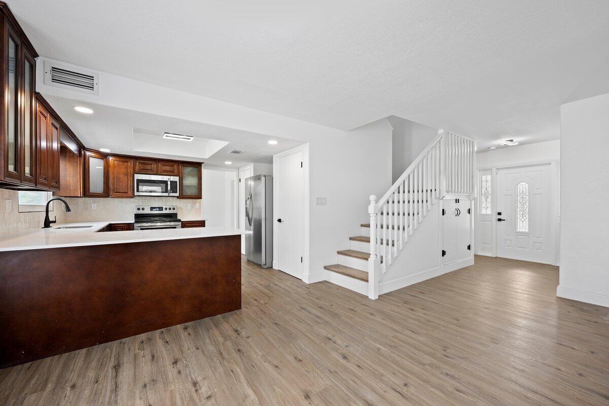 1741 SW Brisbane Street — photo 8