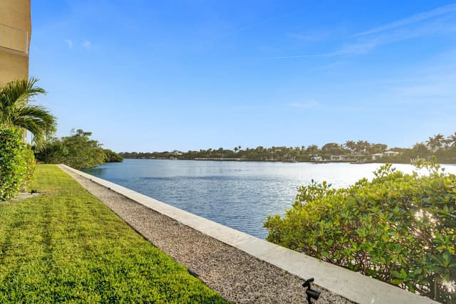 3575 S Ocean Boulevard 406, sold in Brittany Condo, South Palm Beach, FL