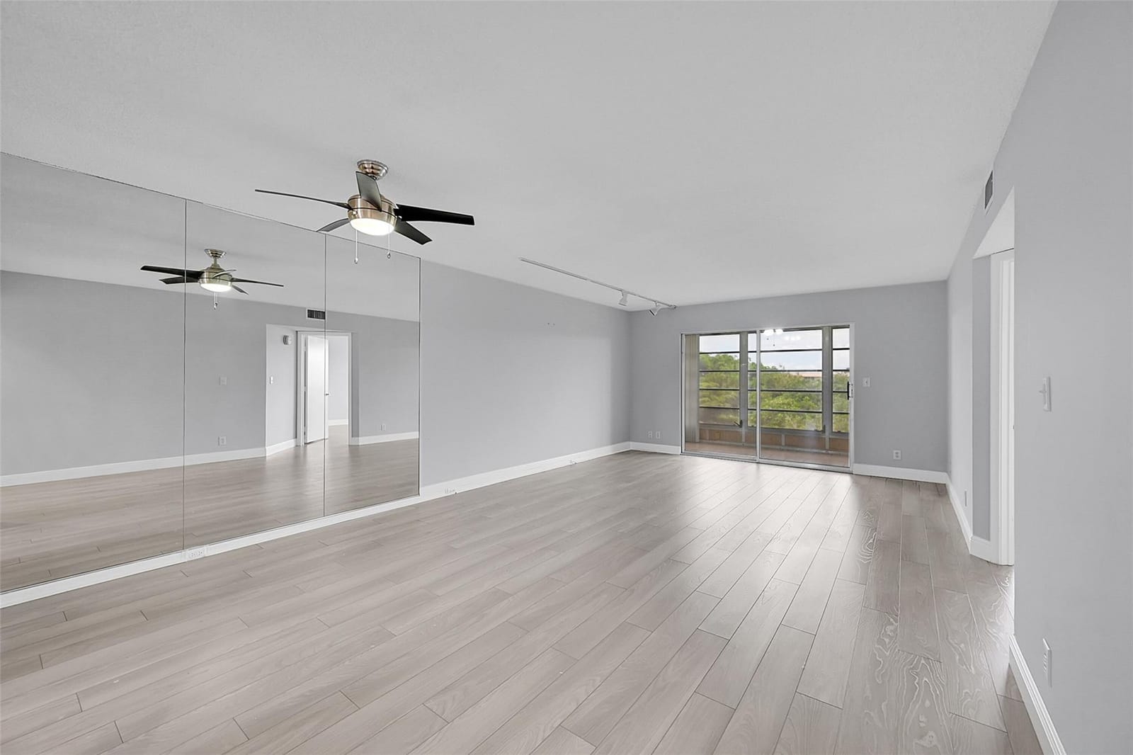 1606 Abaco Drive F4, Coconut Creek, FL 33066 photo 13