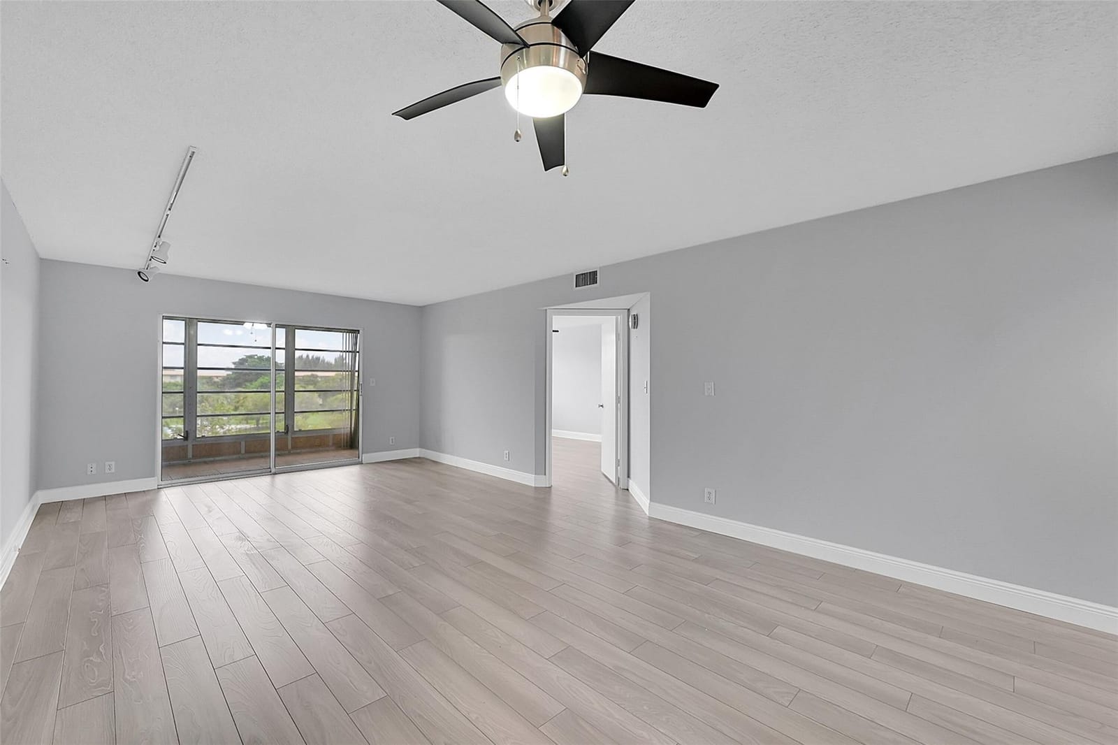 1606 Abaco Drive F4, Coconut Creek, FL 33066 photo 14