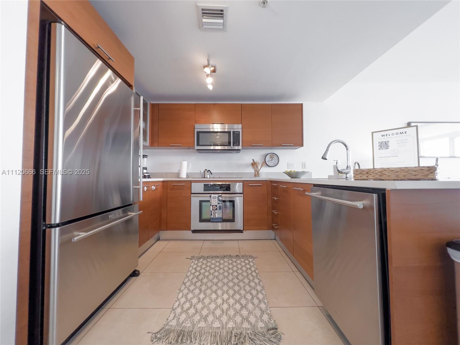 3250 NE 1st Avenue 708, Miami, FL 33137 photo 9