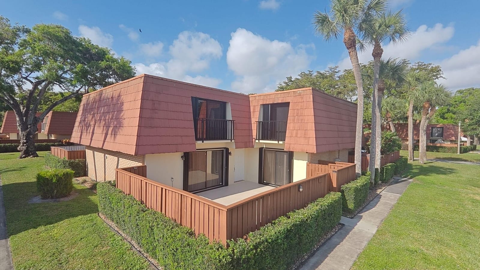 306 Buttonwood Lane 306, Boynton Beach, FL 33436