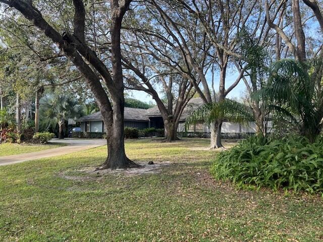 5781 Whirlaway Road, Palm Beach Gardens, FL 33418