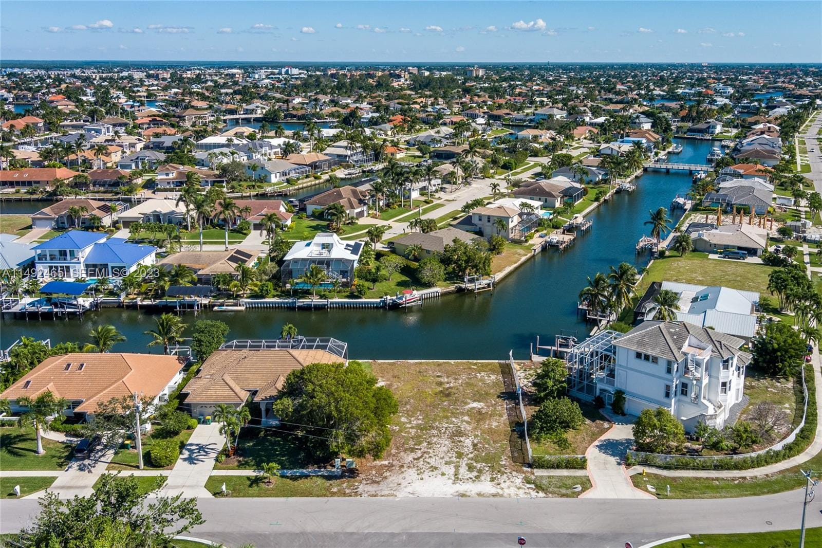 609 Spinnaker Drive, FL 34145 photo 17