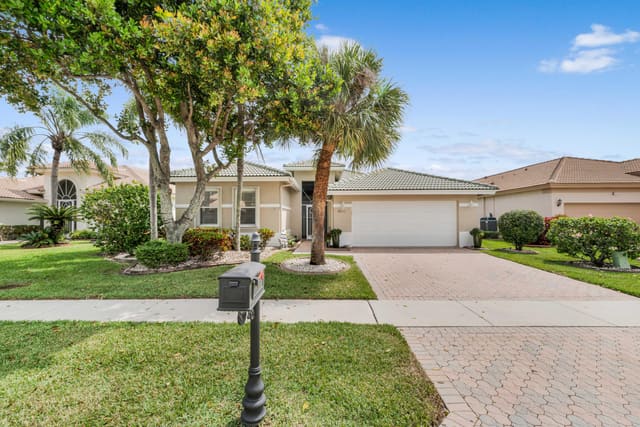 8833 Via Tuscany Drive, Boynton Beach, FL 33472