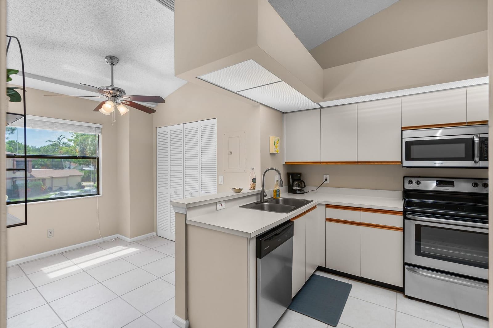 900 Crosswinds Drive D2 — photo 10