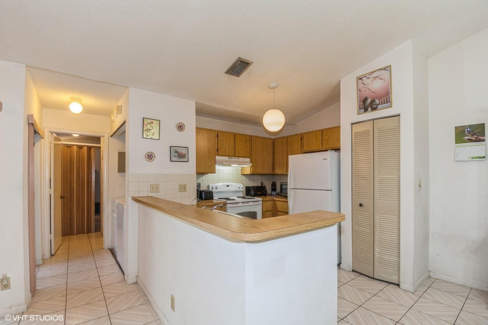 3076 S Oakland Forest Drive 502 — photo 3