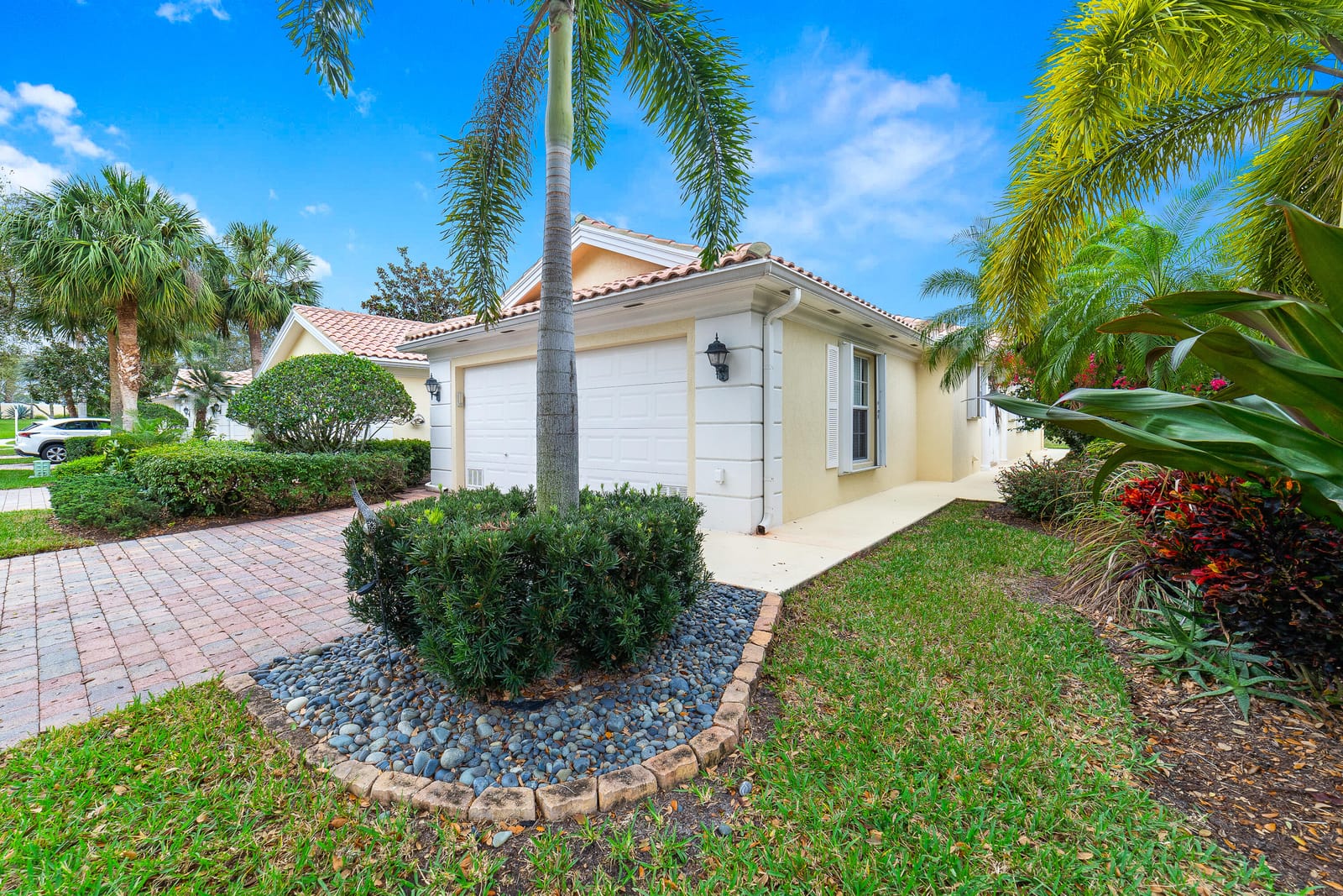 8180 St Johns Court, Wellington, FL 33414