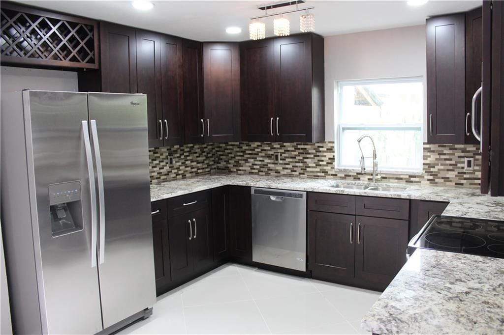 5625 NE 6th Avenue, Fort Lauderdale, FL 33334