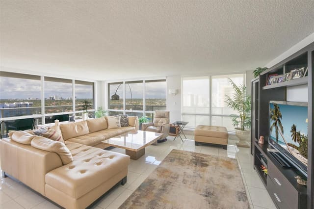 2751 S Ocean Drive 1401N, Hollywood, FL 33019
