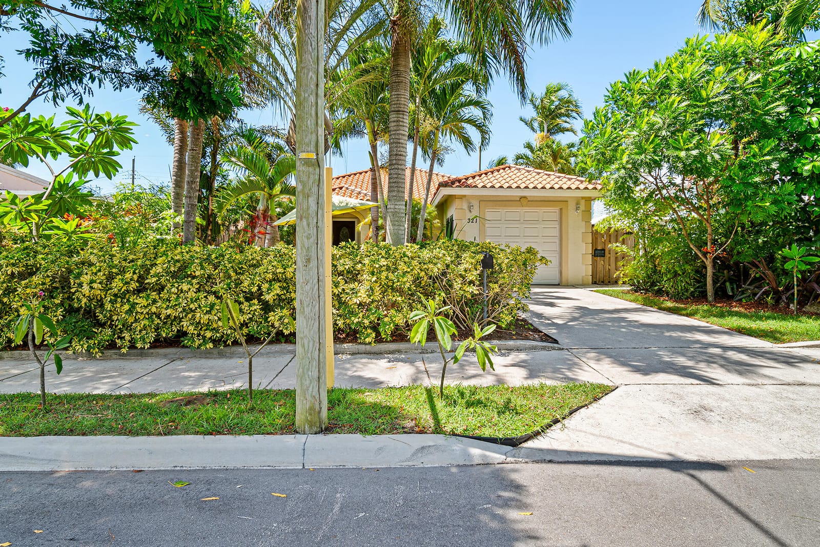 321 Princeton Drive — photo 5