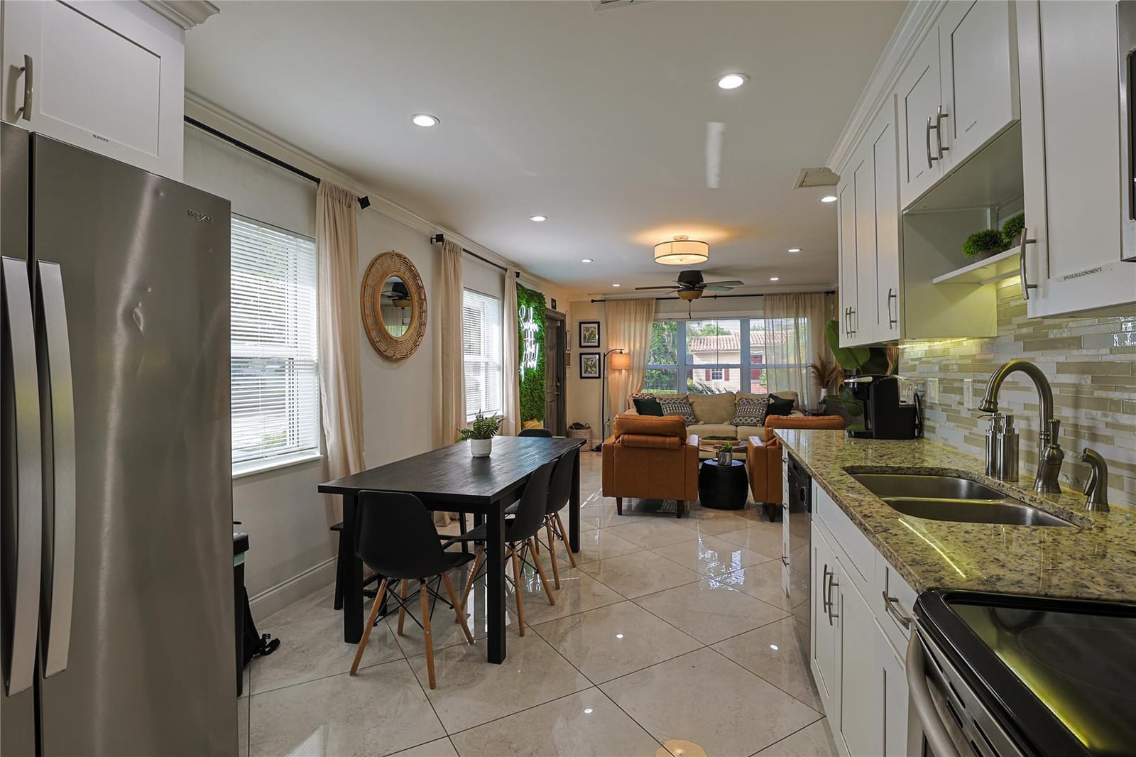1614 Plunkett Street — photo 10