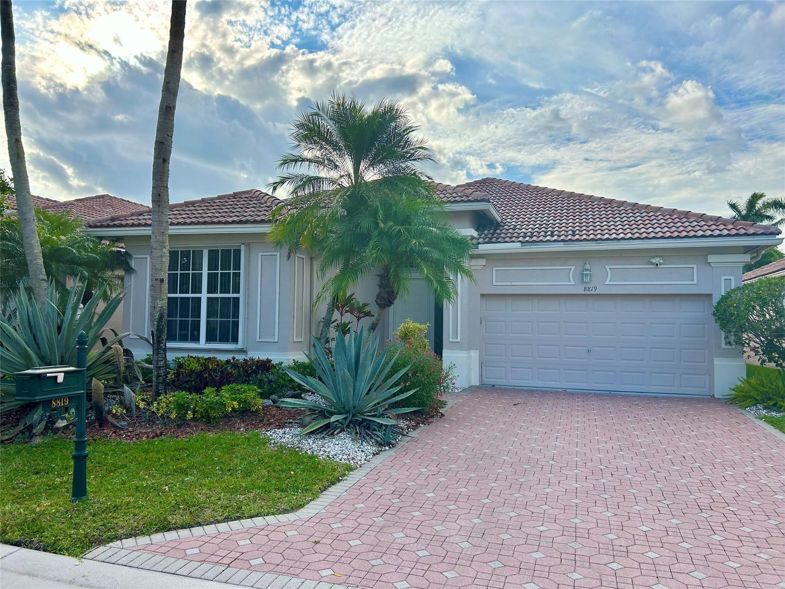8819 Creston Lane, Boynton Beach, FL 33472