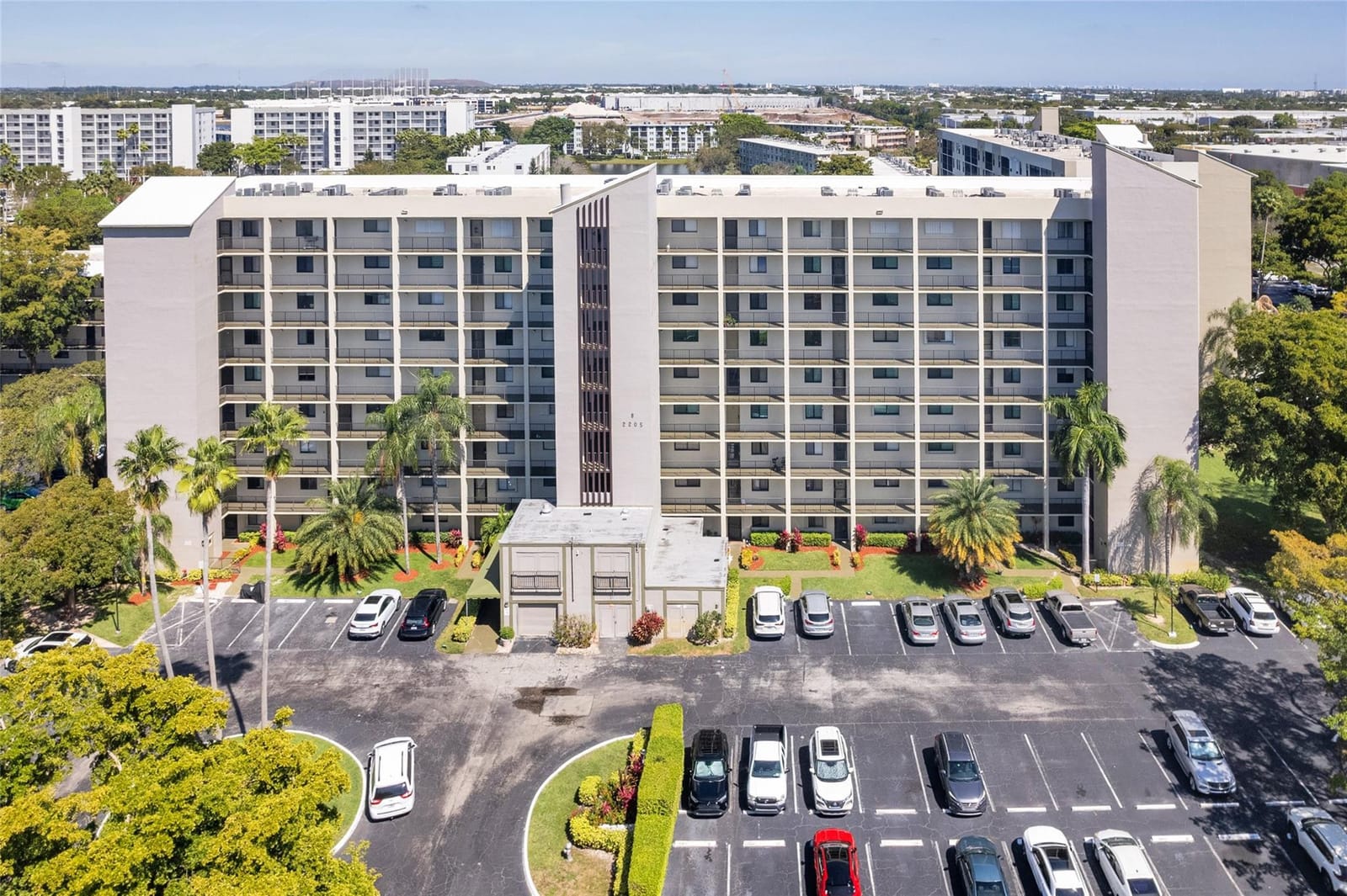 2205 S Cypress Bend Drive 104, Pompano Beach, FL 33069