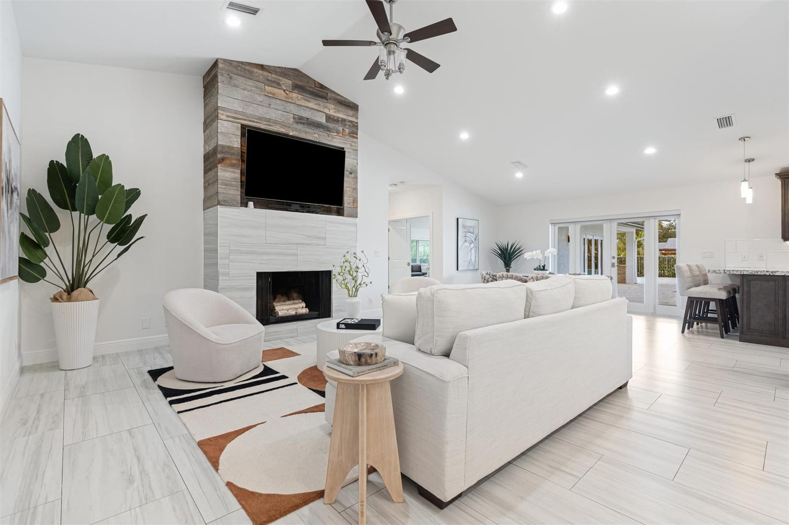 11914 Green Oak Drive — photo 4