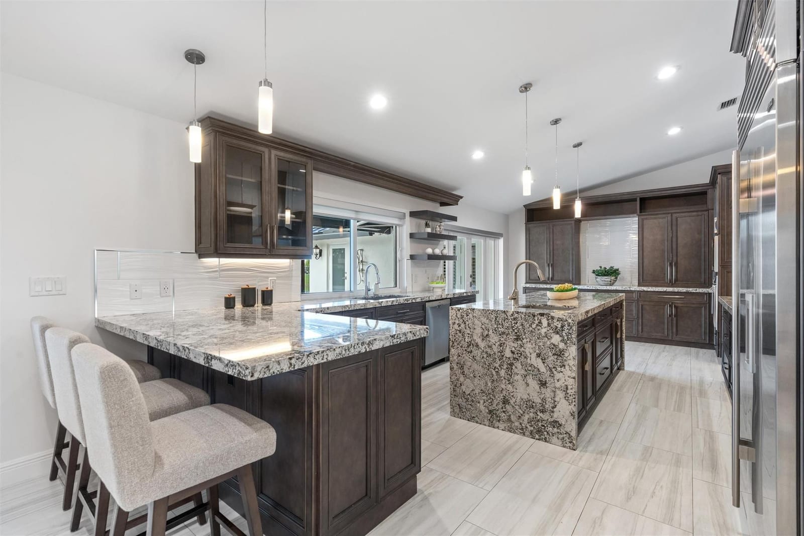 11914 Green Oak Drive — photo 9