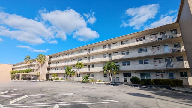 2601 NE 3rd Court 210, sold in Village Royale Greendale Condo, Boynton Beach, FL