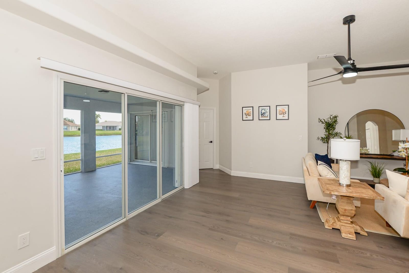 590 Valencia Circle — photo 11