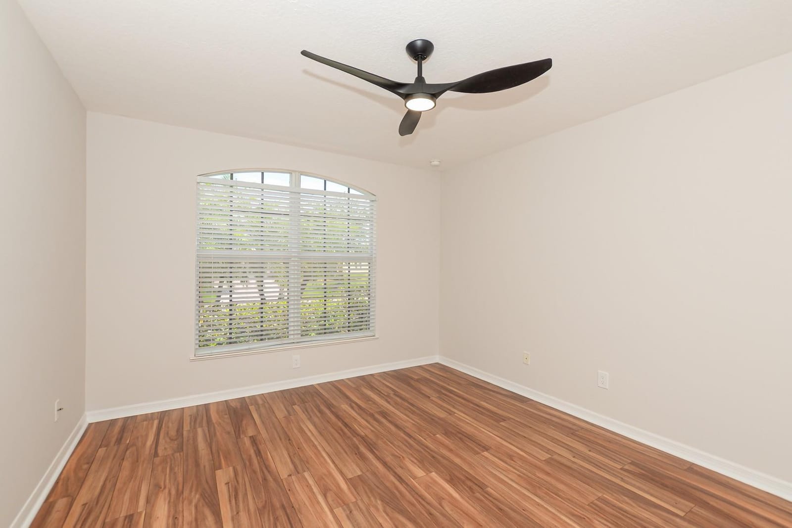 590 Valencia Circle, Vero Beach, FL 32968 photo 17