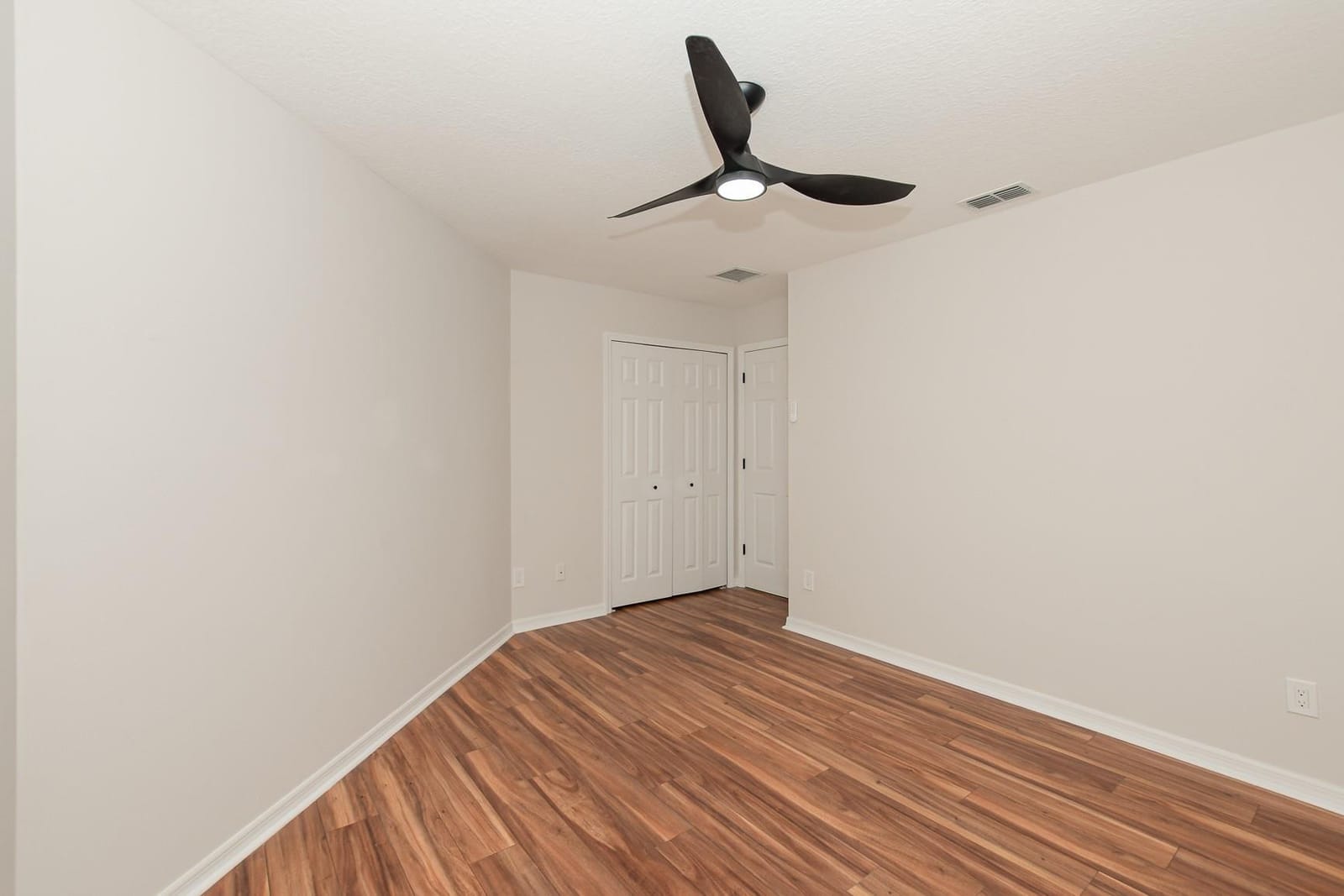 590 Valencia Circle, Vero Beach, FL 32968 photo 20