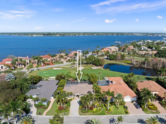 119 SW Hatteras Court, Palm City, FL 34990