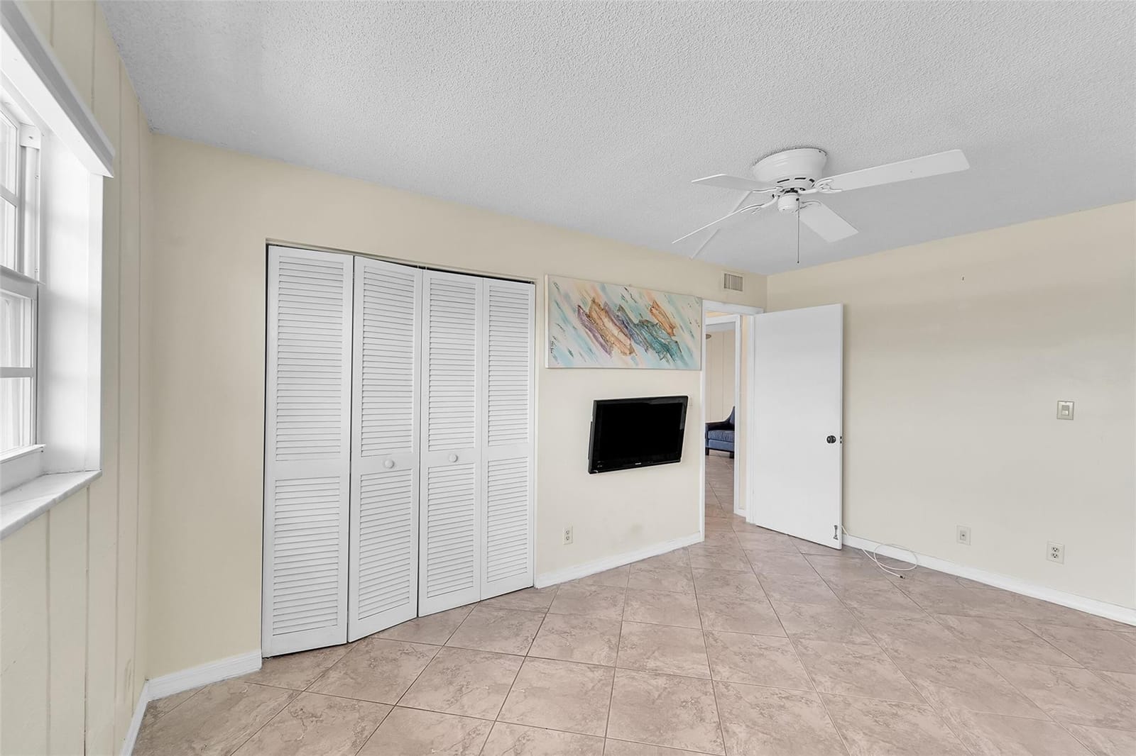 610 Tennis Club Drive 401, Fort Lauderdale, FL 33311 photo 16