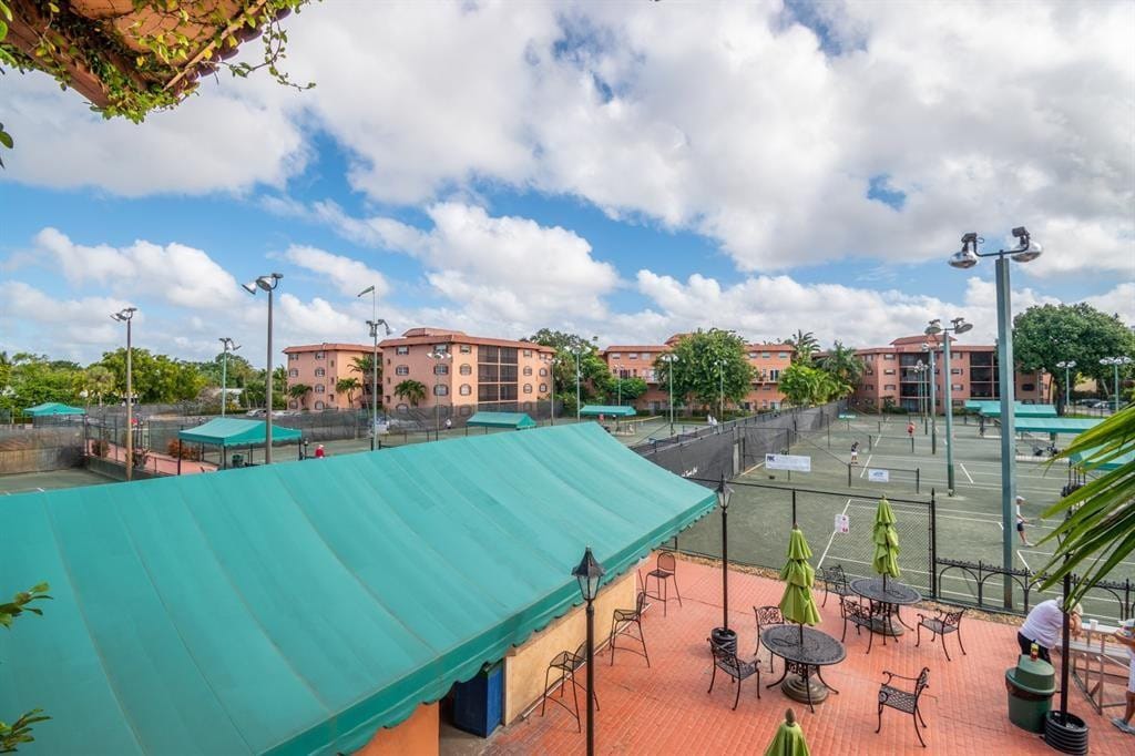 610 Tennis Club Drive 401, Fort Lauderdale, FL 33311 photo 25