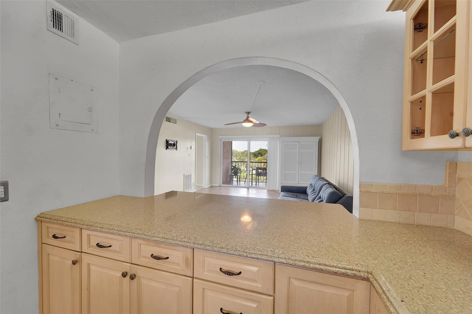 610 Tennis Club Drive 401 — photo 6