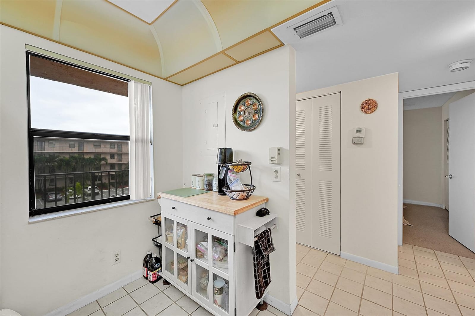 2711 NW 104th Avenue 302, Sunrise, FL 33322 photo 2