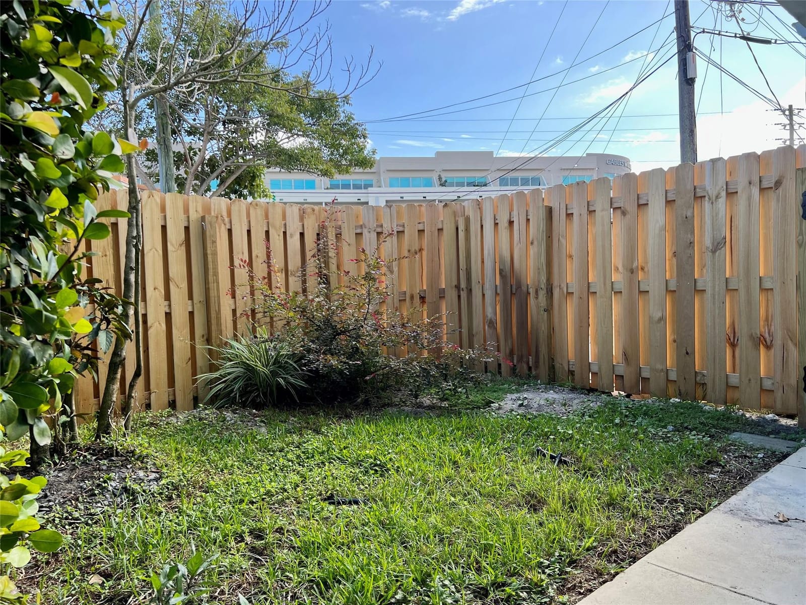 2124 NE 5th Avenue 107, Wilton Manors, FL 33305 photo 15