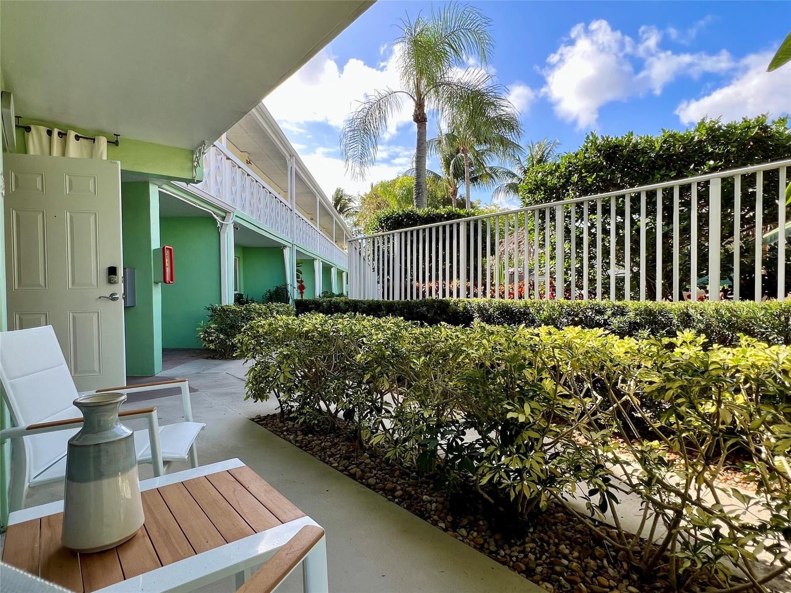 2124 NE 5th Avenue 107, Wilton Manors, FL 33305 photo 22
