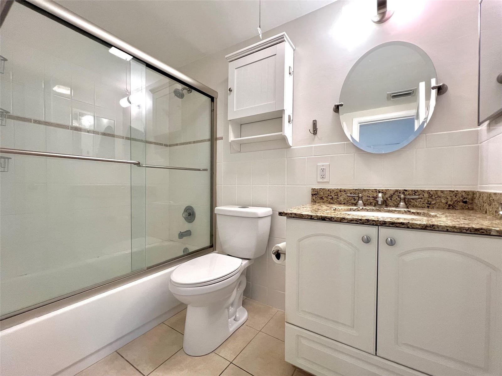 2124 NE 5th Avenue 107 — photo 10
