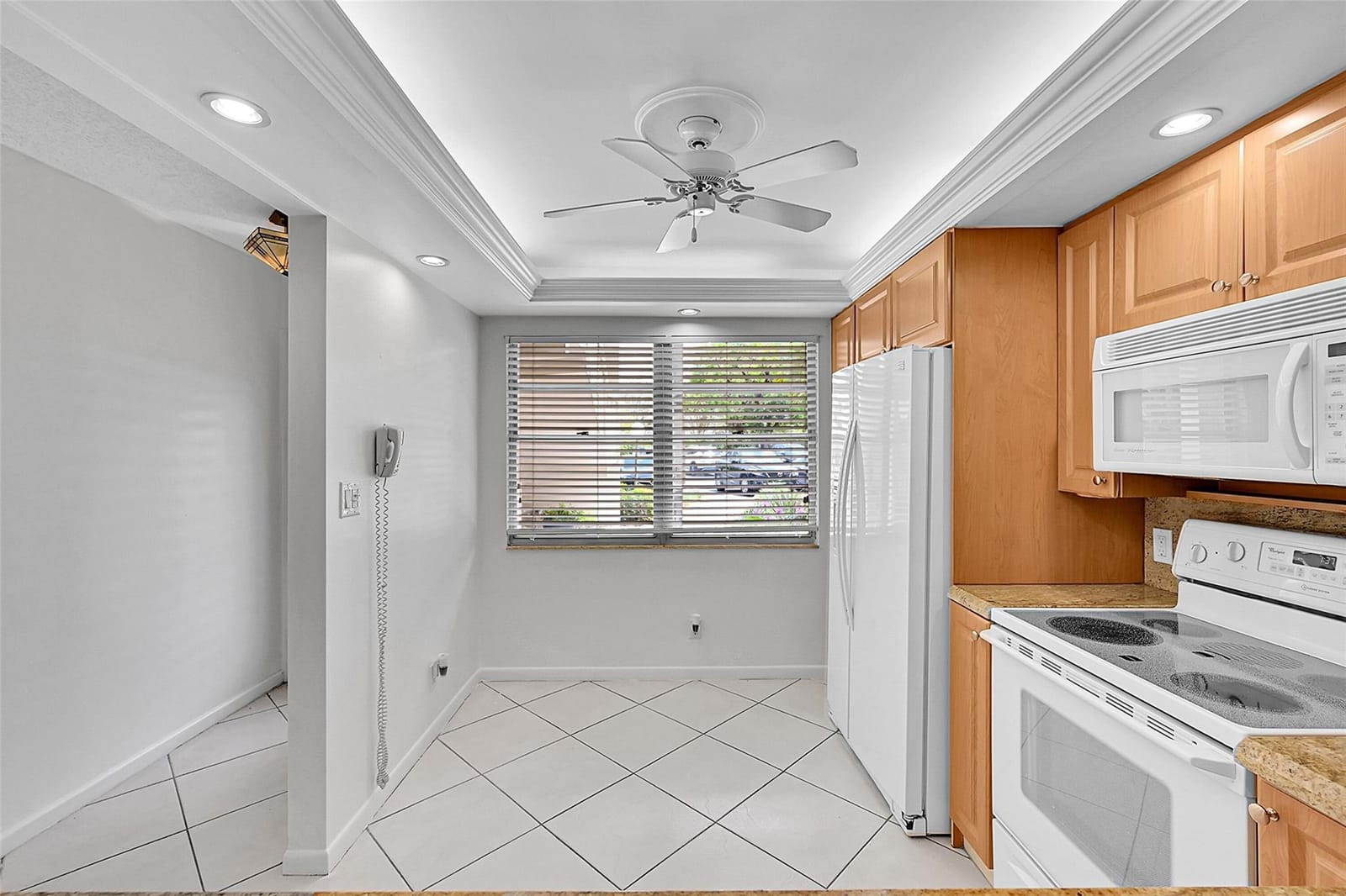 4701 Martinique Drive K1 — photo 4