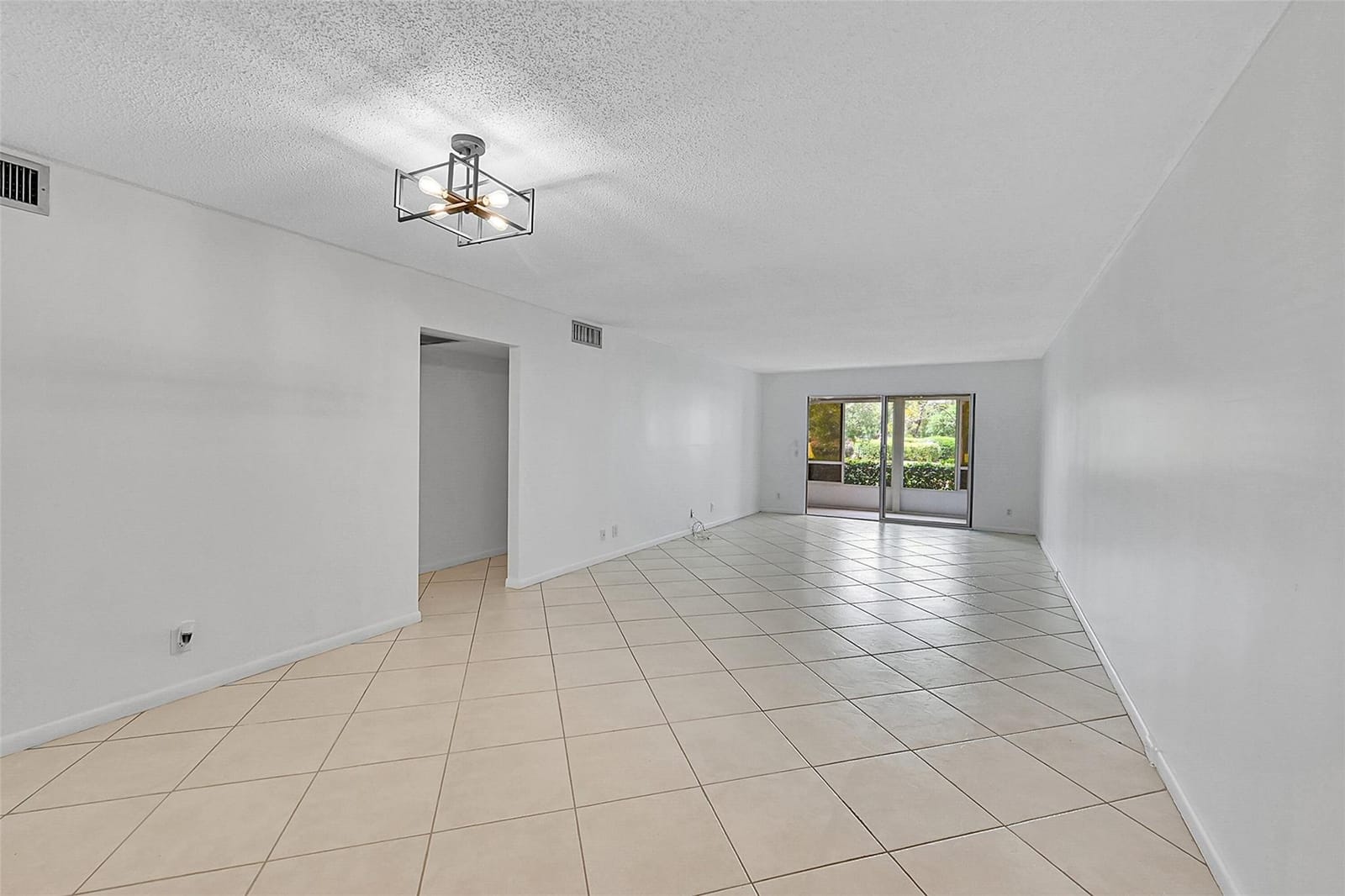4701 Martinique Drive K1 — photo 5
