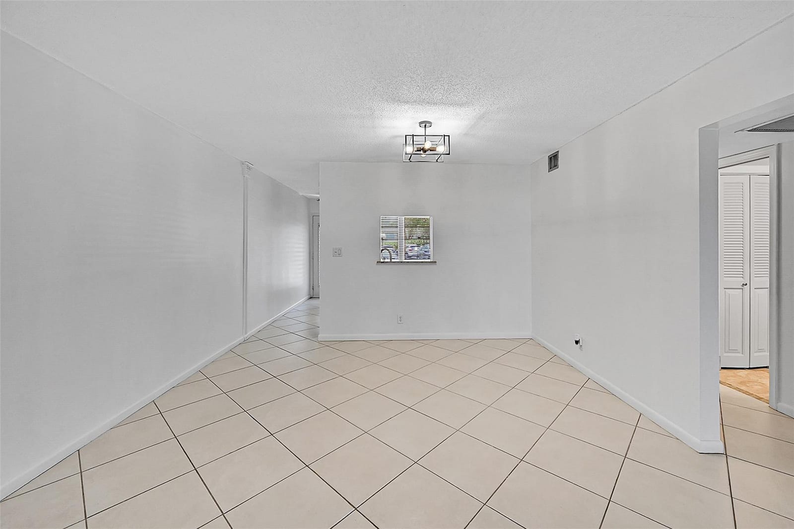 4701 Martinique Drive K1 — photo 6